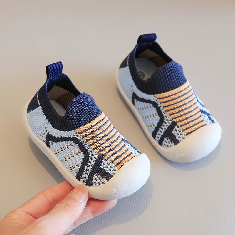 Baby orthopedic shoes