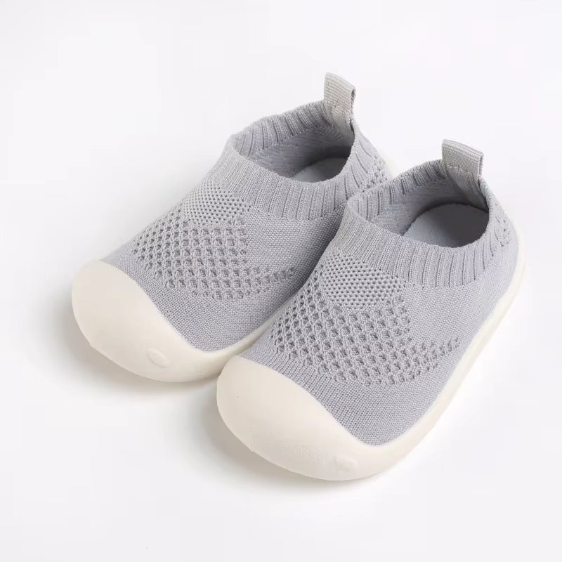 Baby orthopedic shoes