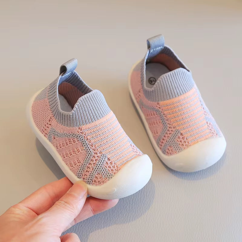 Baby orthopedic shoes